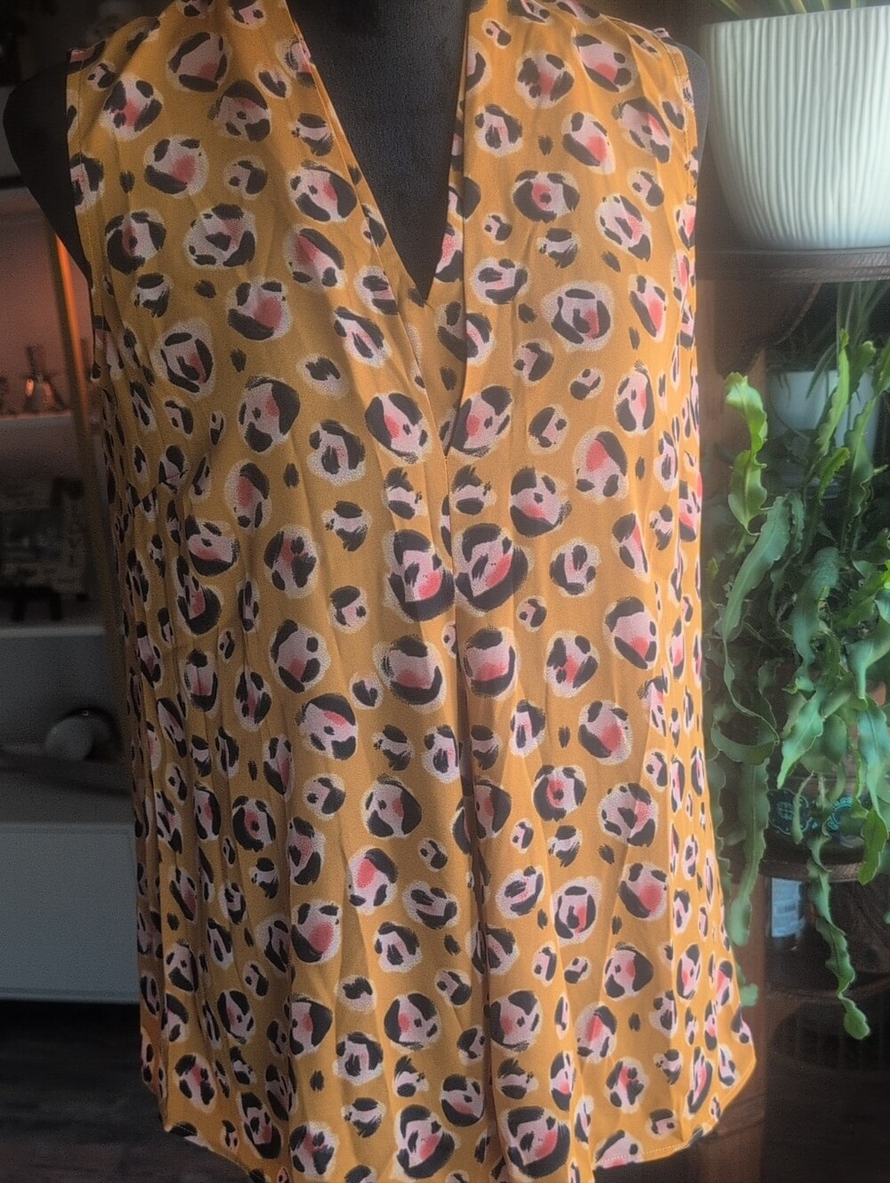 CAbi Sleeveless Mustard Leopard Print V-Neck Top Small
